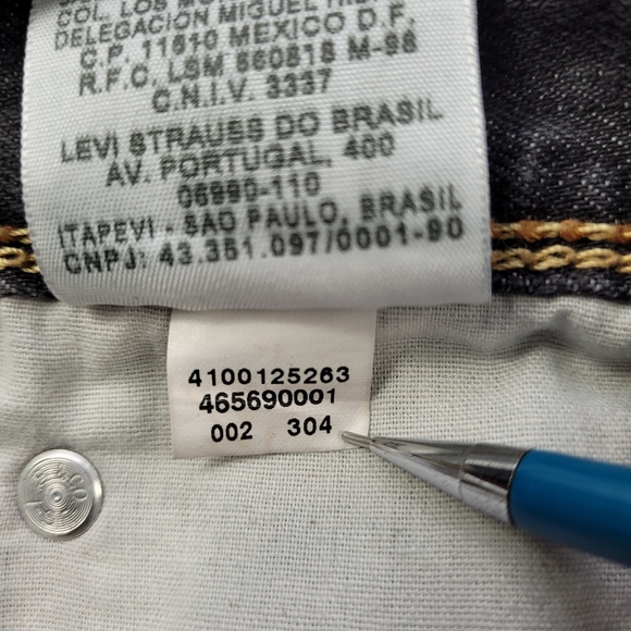 Retro Levi's Black 569 Loose Straight Jeans size 38 - Picture 16 of 16